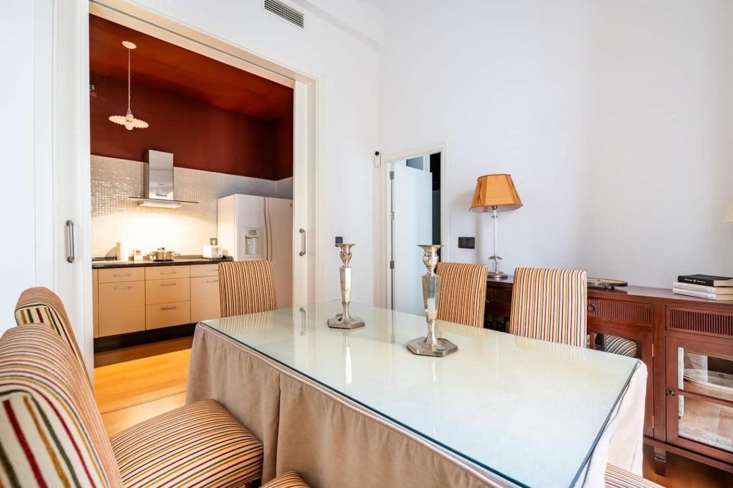 Komodo Sierpes: Bright & Classy Central Apartment Sevilla Exterior foto